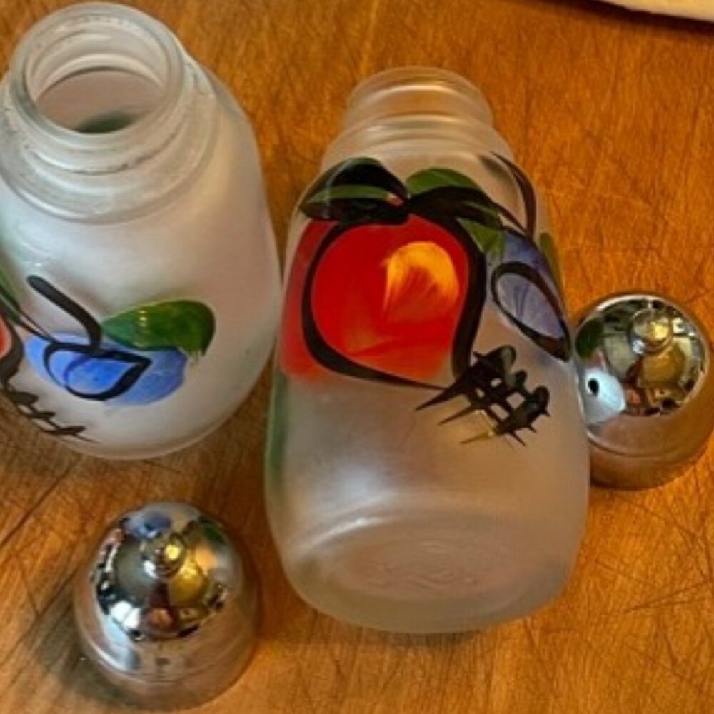 Colorful Vintage Frosted Glass Salt and Pepper Shakers with Fruit - Picture 8 of 10